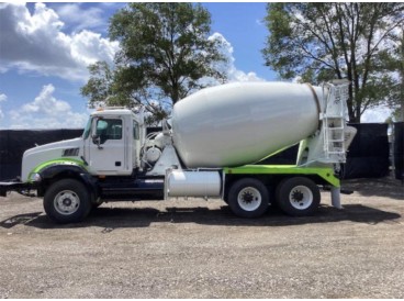 2007 MACK GRANITE CONCRETE MIXER TRUCK