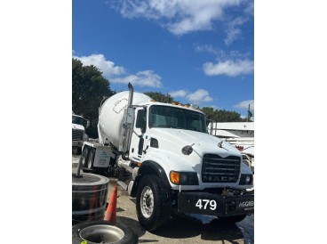 2003 MACK GRANITE CONCRETE MIXER TRUCK