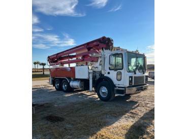 2000 MACK MR600 CONCRETE PUMP TRUCK WITH SCHWING 28XL