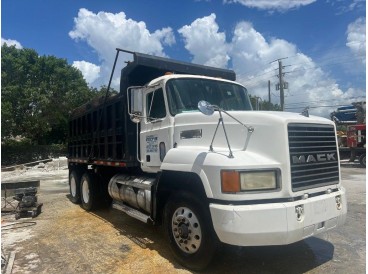 1995 MACK CH DUMP TRUCK