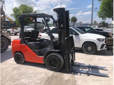 2014 TOYOTA  FORKLIFT 6000LBS