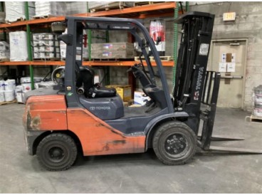 2014 TOYOTA BFGU30 FORKLIFT