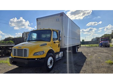 2013 FREIGHTLINER M2106 BOX TRUCK