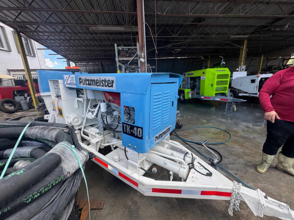 2001 PUTZMEISTER TK-40 CONCRETE PUMP TRAILER 2001 PUTZMEISTER TK-40 CONCRETE PUMP TRAILER