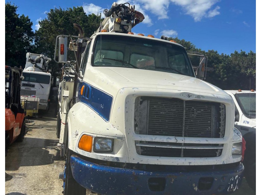 1999 STERLING TRUCK L9513 WITH SCHWING CONCRETE PUMP TRUCK 1999 STERLING TRUCK L9513 WITH SCHWING CONCRETE PUMP TRUCK