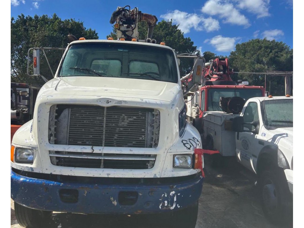 1999 STERLING TRUCK L9513 WITH SCHWING CONCRETE PUMP TRUCK 1999 STERLING TRUCK L9513 WITH SCHWING CONCRETE PUMP TRUCK