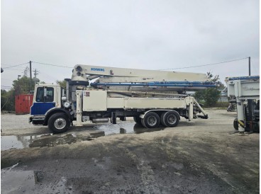 2006 MACK MR600 CONCRETE PUMP TRUCK