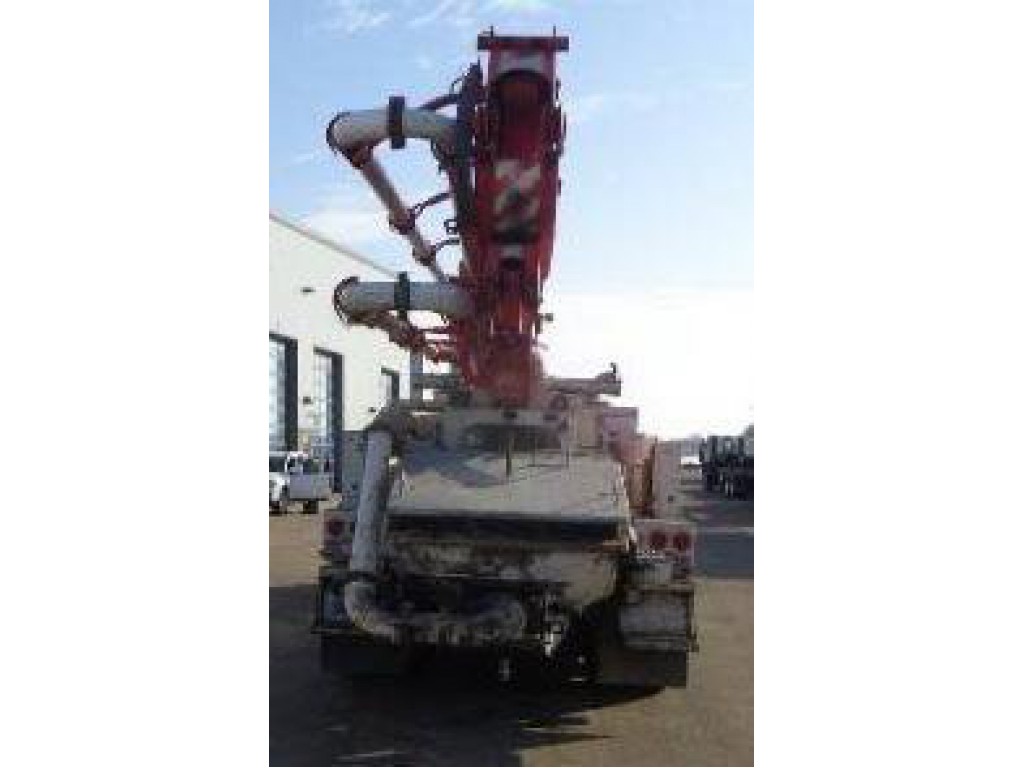 2007 SCHWING 32 CONCRETE PUMP TRUCK 2007 SCHWING 32 CONCRETE PUMP TRUCK