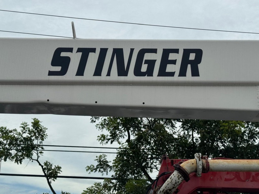 1996 GMC GMT530 CRANE TRUCK, STINGER 5 TONS 1996 GMC GMT530 CRANE TRUCK, STINGER 5 TONS