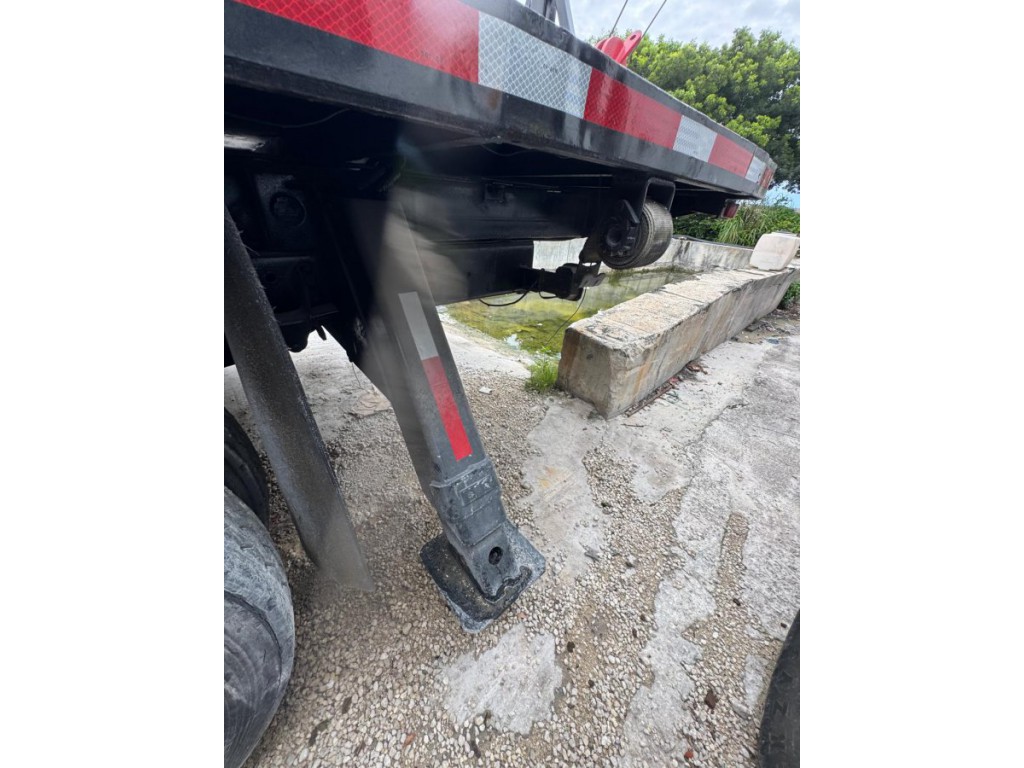 1996 GMC GMT530 CRANE TRUCK, STINGER 5 TONS 1996 GMC GMT530 CRANE TRUCK, STINGER 5 TONS