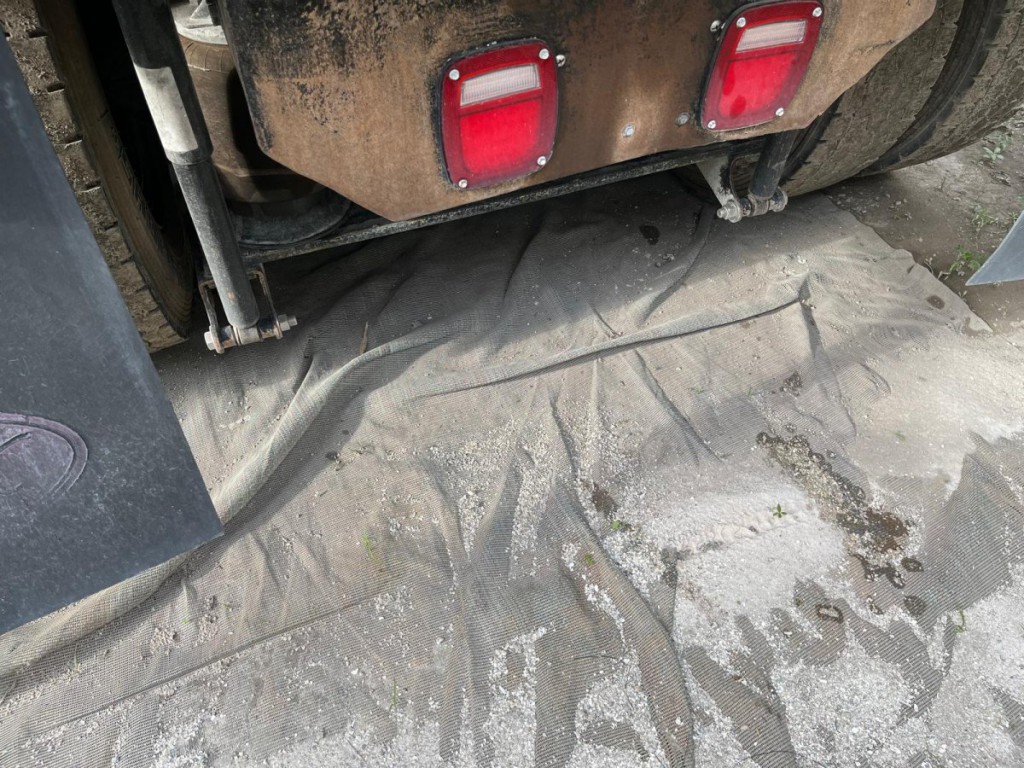 2009 MACK VISION DUMP TRUCK 2009 MACK VISION DUMP TRUCK