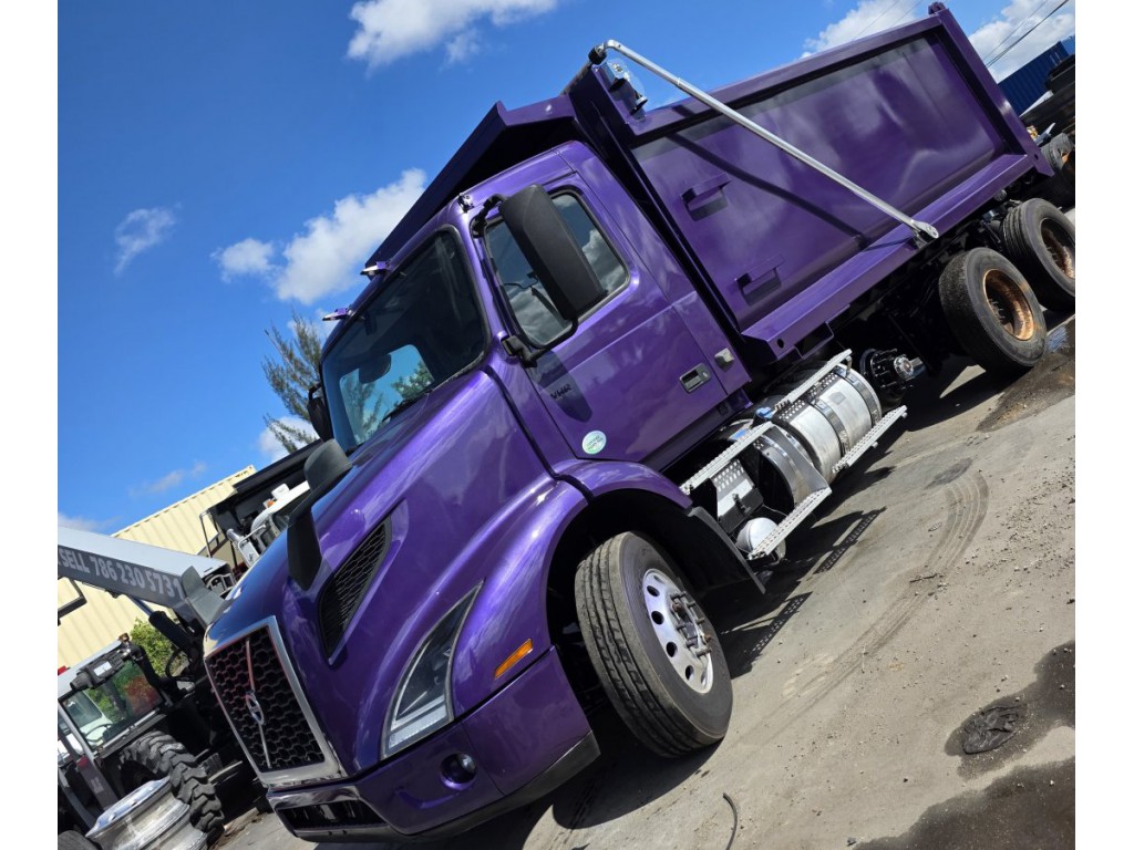 2023 VOLVO VNR DUMP TRUCK 2023 VOLVO VNR DUMP TRUCK