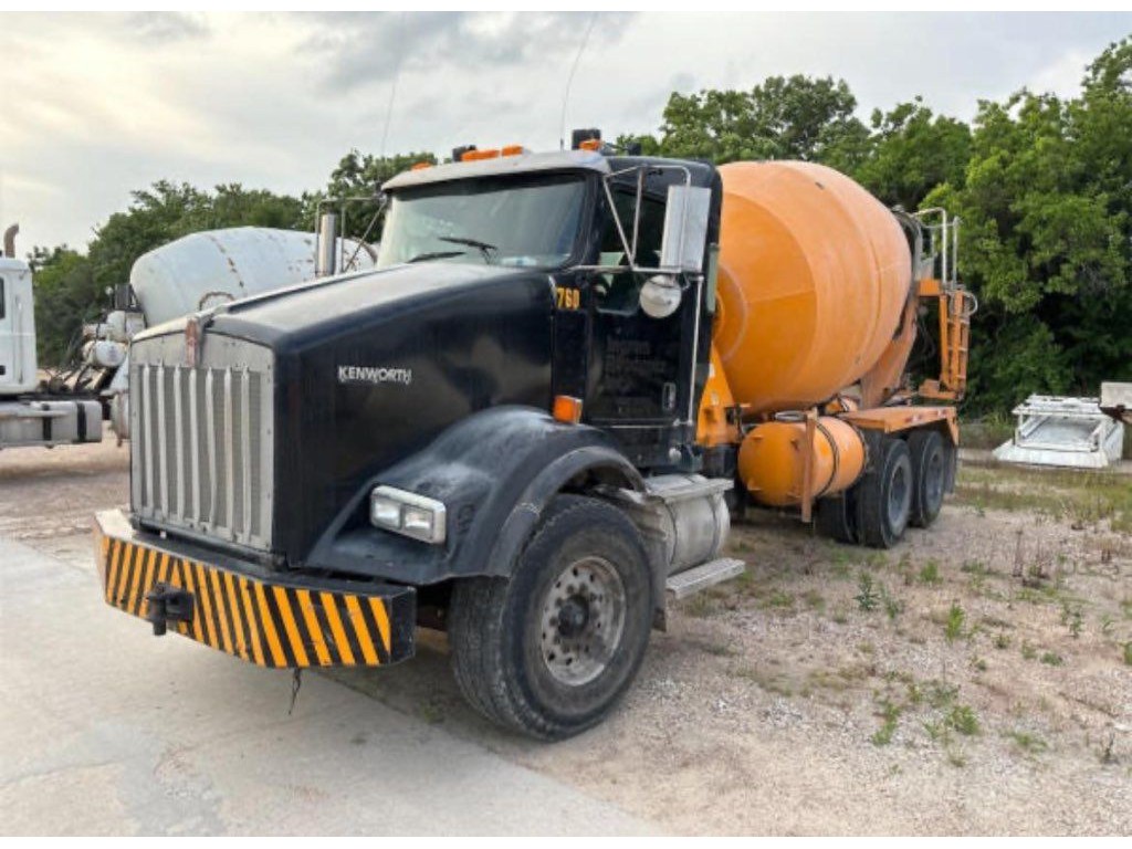 2014 KENWORTH T800 CONCRETE MIXER TRUCK 2014 KENWORTH T800 CONCRETE MIXER TRUCK