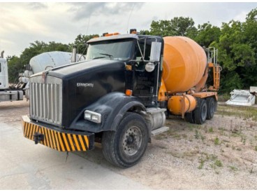 2014 KENWORTH T800 CONCRETE MIXER TRUCK