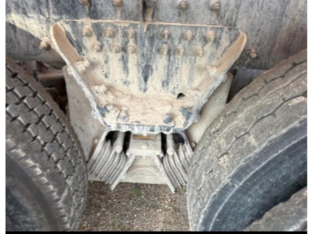 2014 KENWORTH T800 CONCRETE MIXER TRUCK 2014 KENWORTH T800 CONCRETE MIXER TRUCK