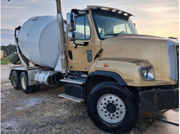 2014 FREIGHTLINER 114SD CONCRETE MIXER TRUCK