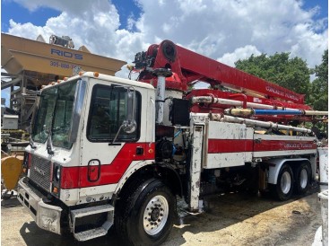 2000 MACK MR600 CONCRETE BOOM  PUMP TRUCK