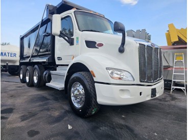 2022 PETERBILT 579 DUMP TRUCK